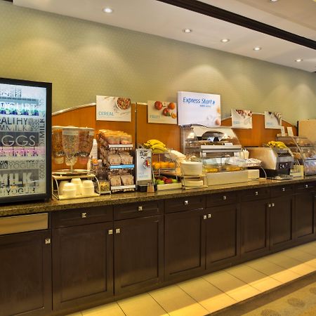 Holiday Inn Express Kingston Central By Ihg Eksteriør billede