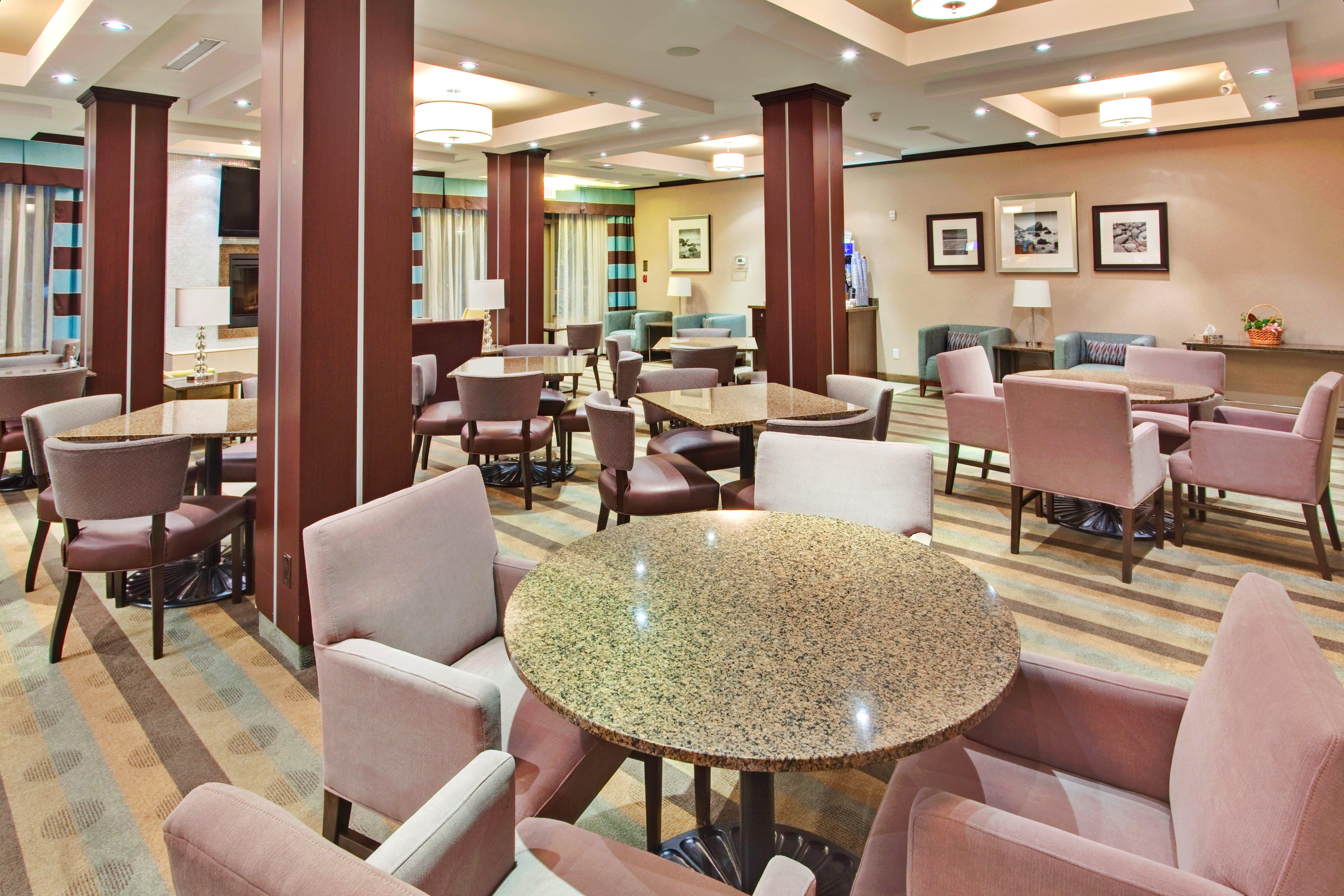 Holiday Inn Express Kingston Central By Ihg Eksteriør billede
