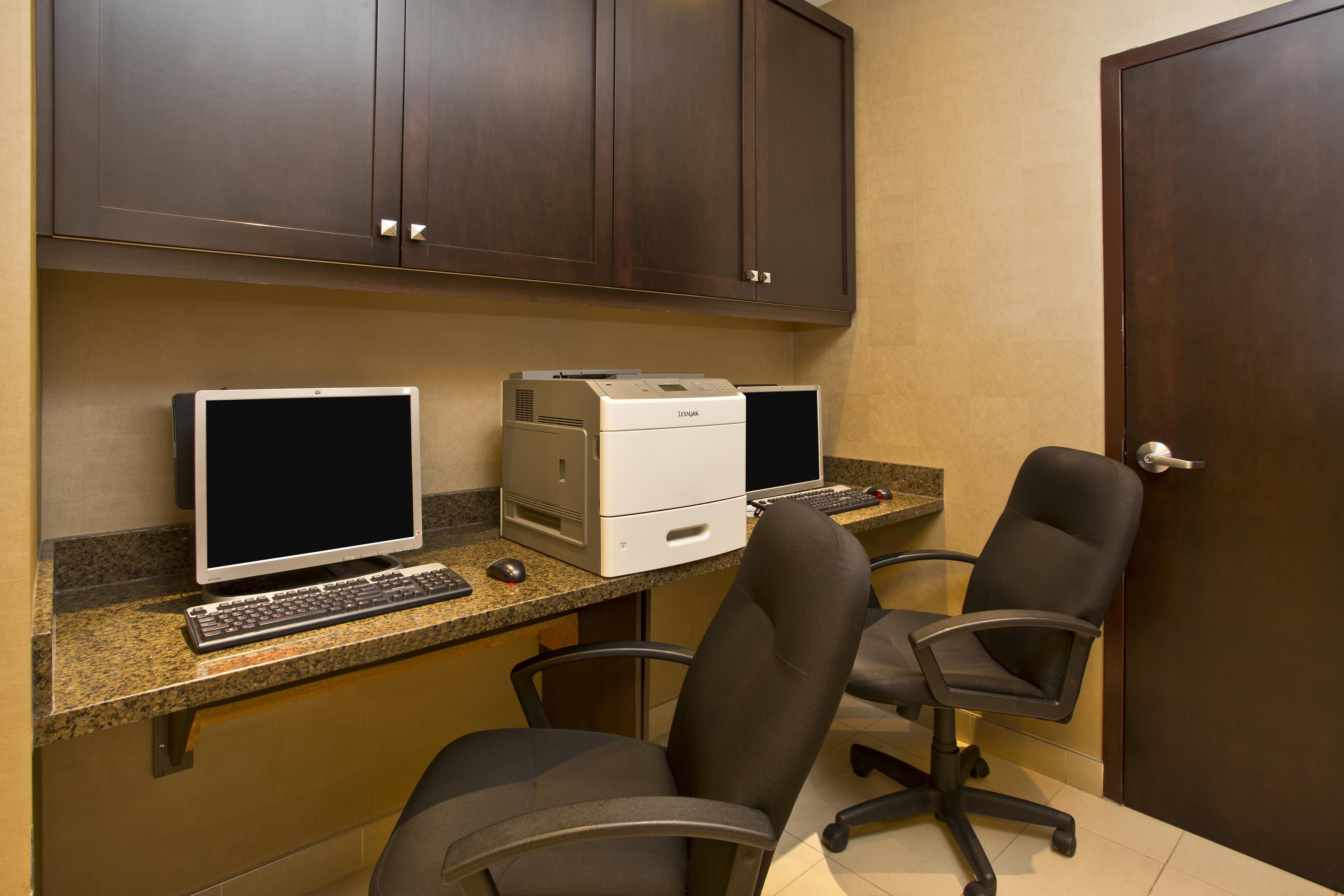 Holiday Inn Express Kingston Central By Ihg Eksteriør billede